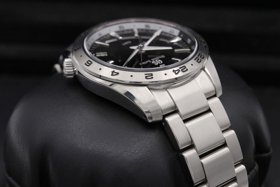 Grand Seiko Sport Collection SBGN027 Image 4
